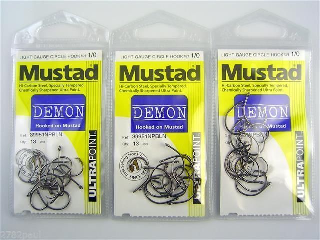 Mustad UltraPoint Demon Circle Hook 8/0 - 25 Pack